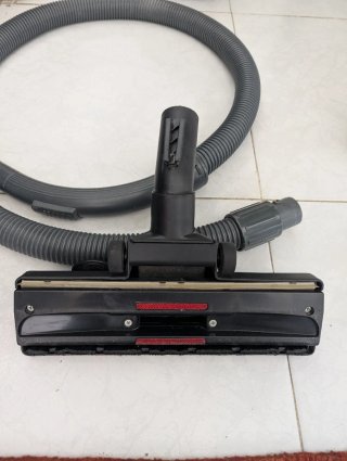 Aspiradora sin bolsa Kunft