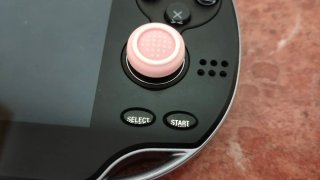 PS Vita Wi-Fi 3G (1104) con scatola e caricatore