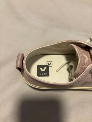 Zapatillas Veja rosas
