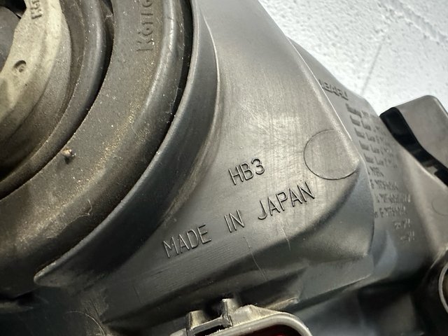 Faro Izquierdo Subaru Legacy V 2015
