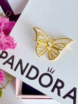 Pandora Mariposa con Circonitas Dorada