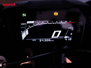 YAMAHA R7