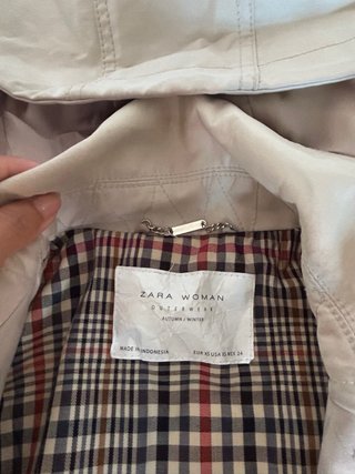 Gabardina Beige con Cinturón