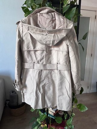 Gabardina Beige con Cinturón