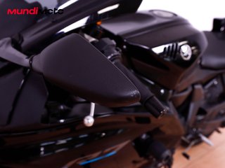 YAMAHA R7