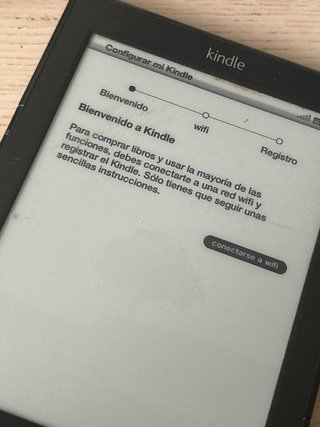Amazon Kindle 4ª Gen (Botones Físicos)