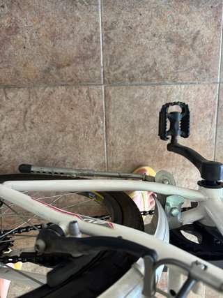 Bicicleta Blanca y Rosa Ötte 20Stylo edad primaria