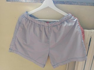 Bañador Hugo Boss gris y rosa
