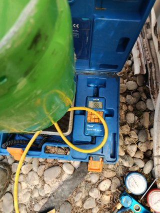 Recarga de gas aire acondicionado, Mantenimiento.