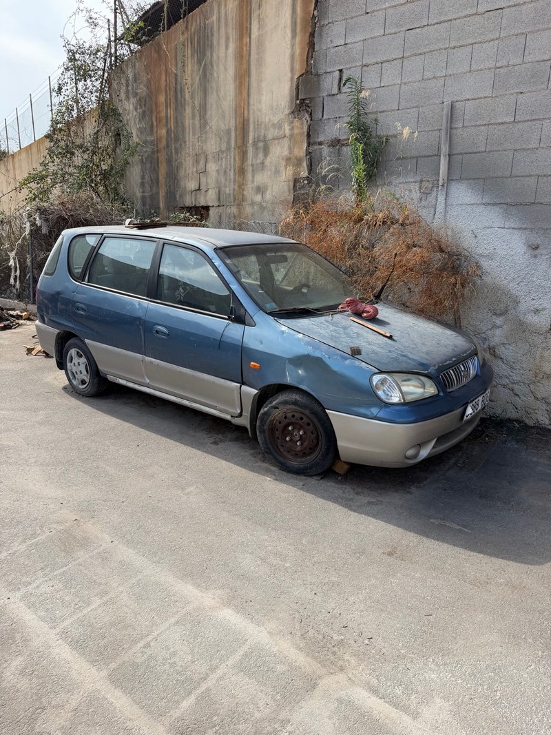 KIA Carens 2000 - foto 1
