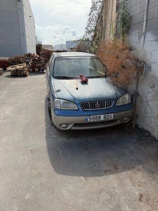 KIA Carens 2000