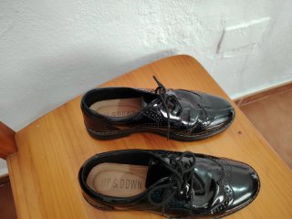 Zapatos charol mujer negros