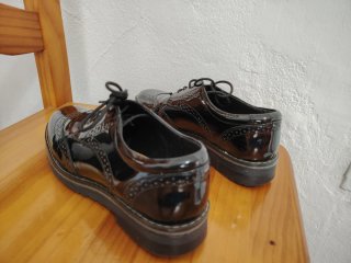 Zapatos charol mujer negros