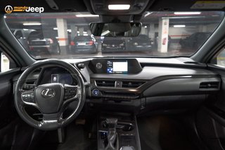 Lexus UX 2.0 250h Business