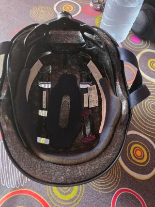 Casco Negro Skate,  52-55 cm.