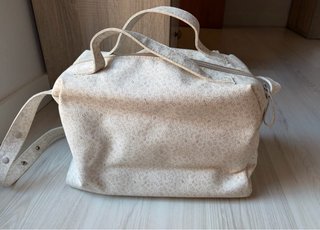 Bolsa de bebé con estampado pasito a pasito
