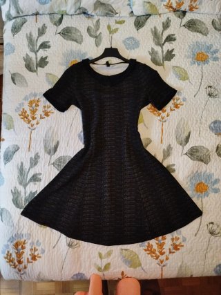 Vestido gótico negro corto
