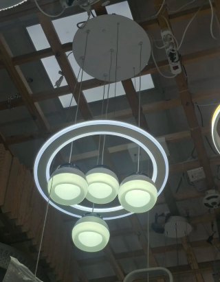 Lampadari,plaffoniere vintage,stile classico e