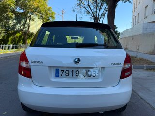 Skoda Fabia  1.2 gasolina 2015 etiqueta C
