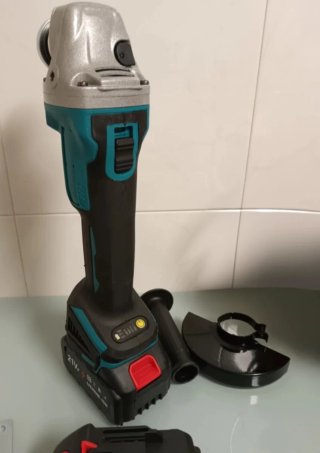 Amoladora Angular Inalámbrica (2 Baterías)