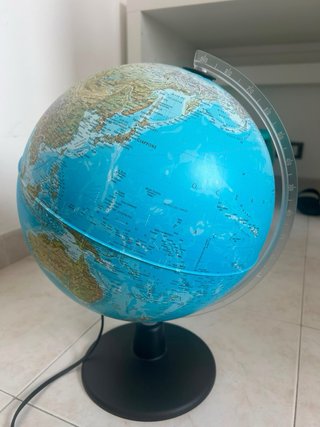Mappamondo luminoso