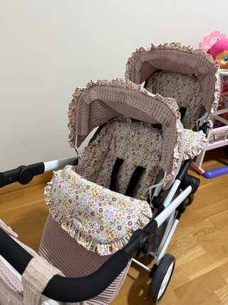 Carrito de bebé gemelar de juguete