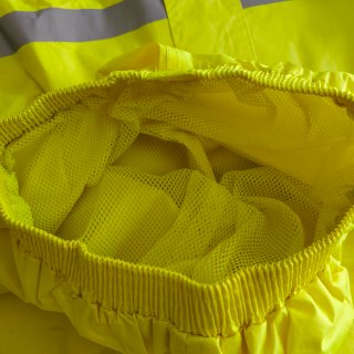 Chubasquero y pantalón impermeable alta visibilida