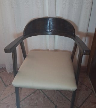 Silla comedor con reposabrazos madera mid century