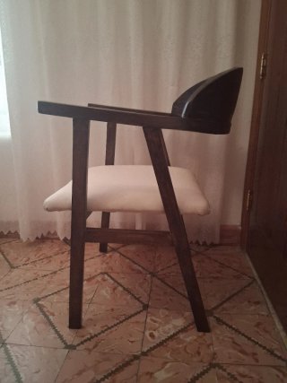 Silla comedor con reposabrazos madera mid century