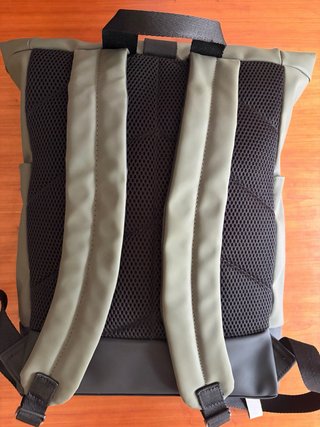 Mochila Pull&Bear verde portátil