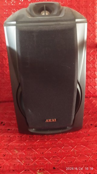 Altavoces AKAI Negros y Grises