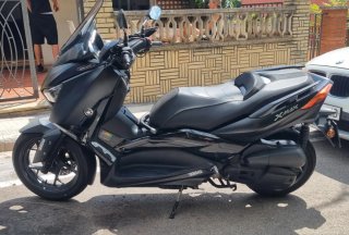 Yamaha XMAX 125 Iron Max Negra