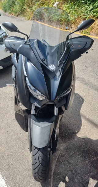 Yamaha XMAX 125 Iron Max Negra