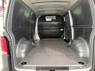 Volkswagen Transporter Furgón Largo TA 2.0 TDI 110kW DSG