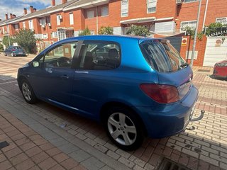 Peugeot 307 2002