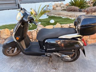 Kymco Like 125 cc Scooter Negra