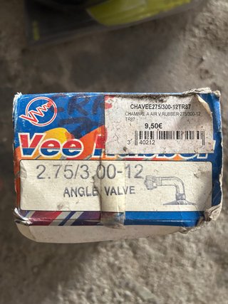 Cámara Vee 2.75/3.00-12 Válvula Ángulo