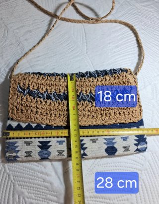 Bolso de mano tejido beige y azul