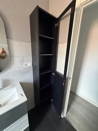 Librería Billy Ikea Negra con Puerta de Vidrio