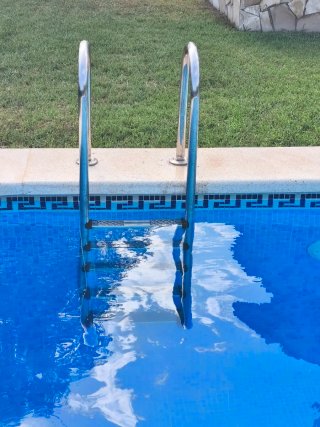 Escalera Piscina Aluminio 5 peldaños