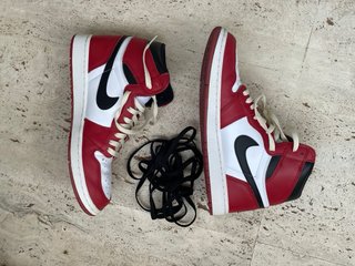 Nike Air Jordan 1 Chicago 2015