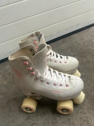 Patines Oxelo blancos y rosas