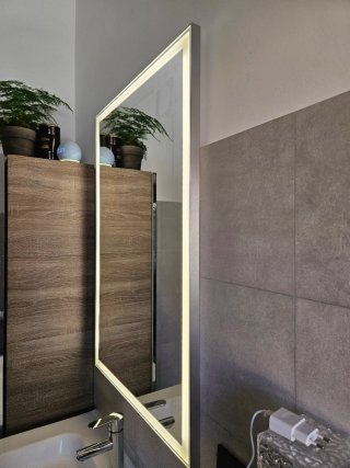 Specchio LED 67x100 cm