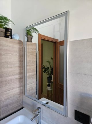 Specchio LED 67x100 cm