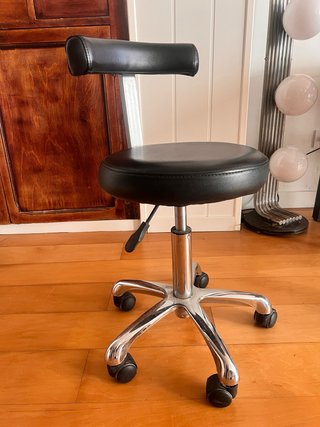 Silla de manicura profesional con ruedas