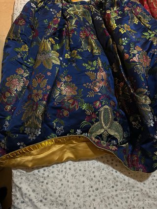 Traje Alicantina azul y dorado