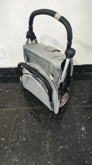 Carrito de paseo gris Chicco plegable
