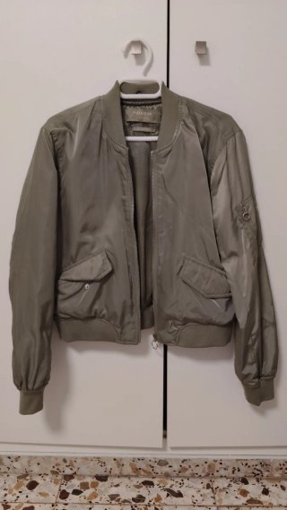 Chaqueta Bomber Pull&Bear Verde Militar M