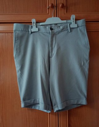 Bermuda gris de vestir