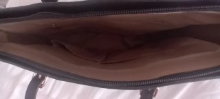 Borsa nera media con fibbie